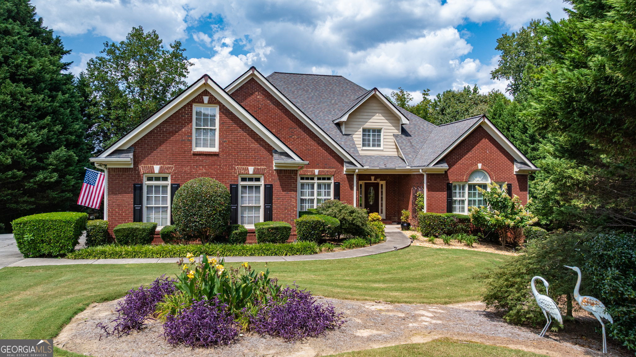 Built for entertaining, this meticulously kept home is also perfect for multi-generational living.